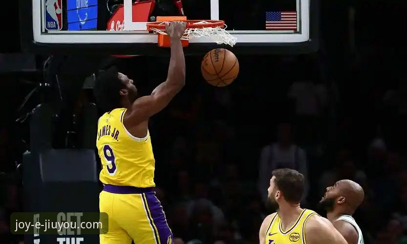 湖人客场险胜步行者：一场进攻盛宴与末节惊魂的深度解析